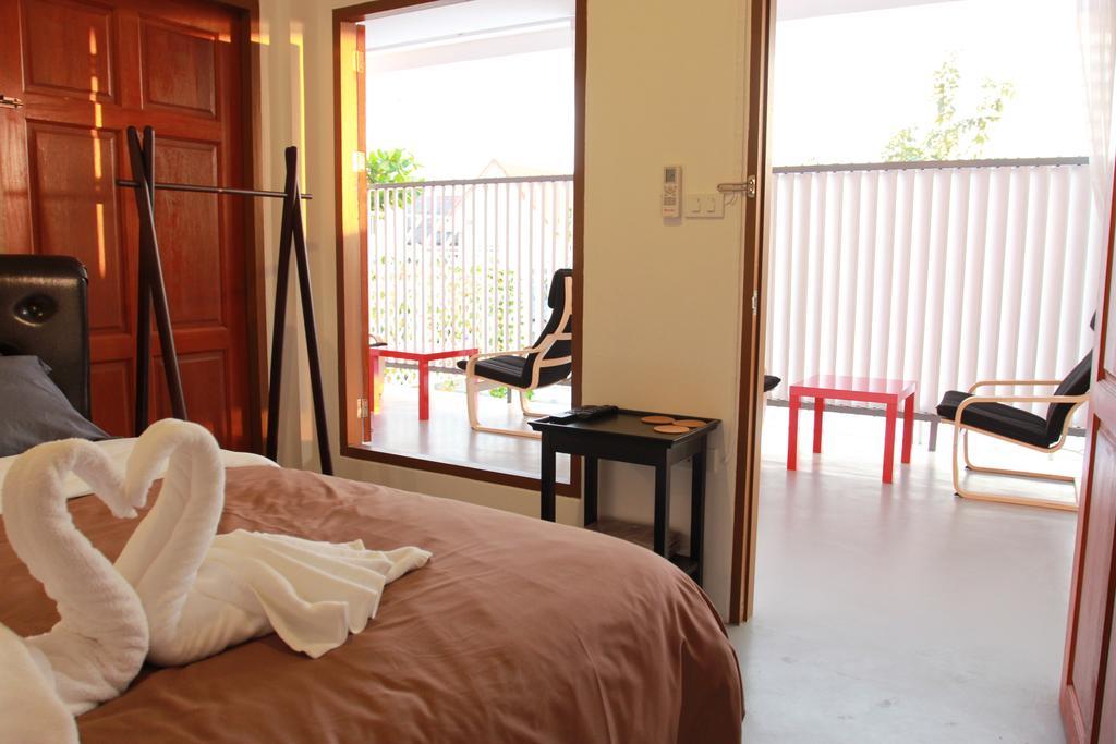 Barefeet Naturist Resort (Adults Only) Банкок Екстериор снимка