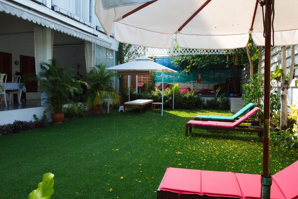 Barefeet Naturist Resort (Adults Only) Банкок Екстериор снимка