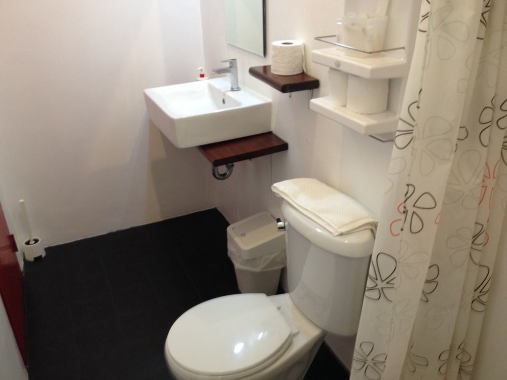 Barefeet Naturist Resort (Adults Only) Банкок Екстериор снимка